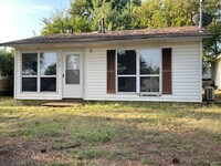 Building Photo - 816 W Howell St