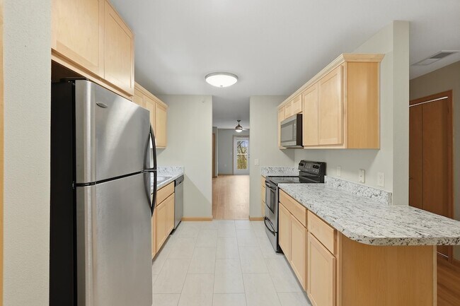 Building Photo - 8206 Starr Grass Dr