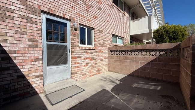 Building Photo - 1100 Harvard Wy