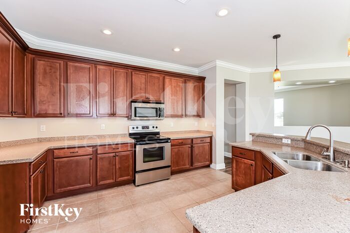 Building Photo - 16116 Badalona Dr