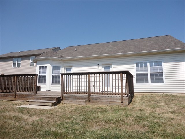 Building Photo - 9931 Lakefield Ln