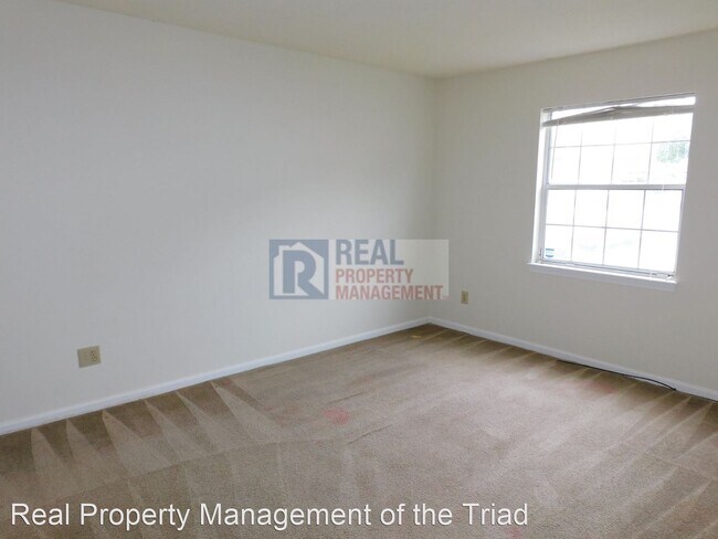 Building Photo - 2 br, 1 bath House - 515 Mystic Drive Unit A