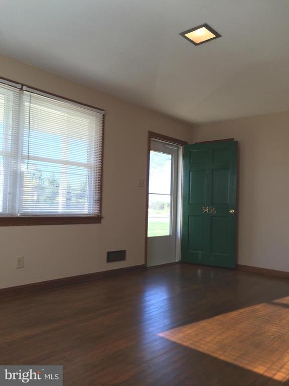 Building Photo - 3456 Fall Hill Ave