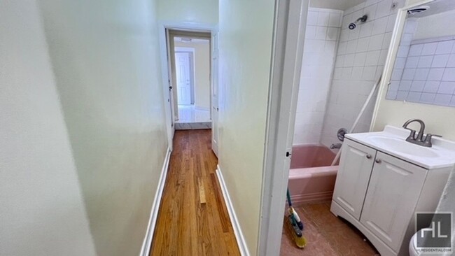Building Photo - FRESHLY GUT RENOVATED  2 BEDROONs EAST 54 ...