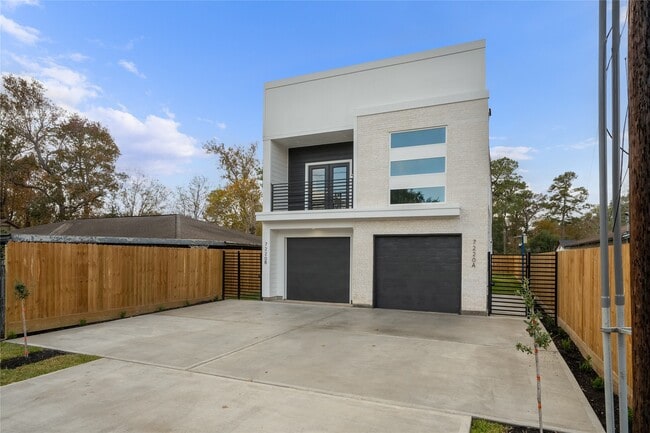 Building Photo - 7220 S Hall St