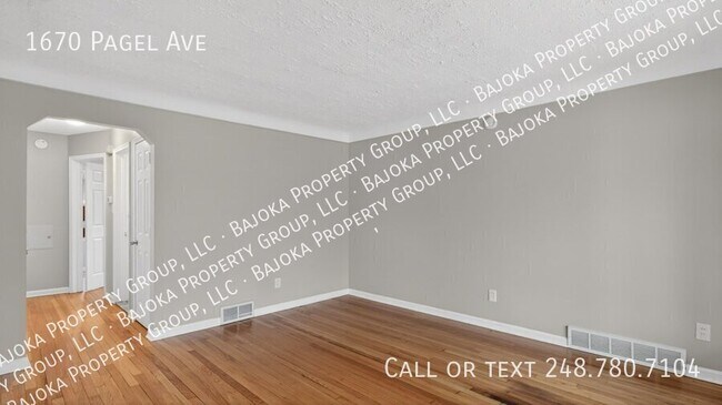 Building Photo - 1670 Pagel Ave