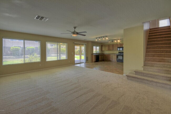 Building Photo - 2915 W Carson Rd