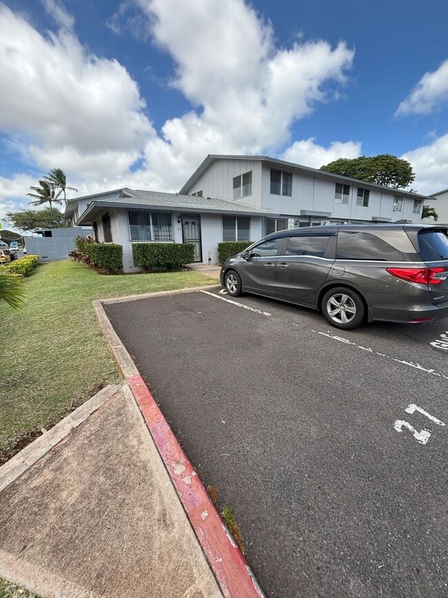 Building Photo - Ewa Apartments (Kulana) 2 Bdrm/1 Bath