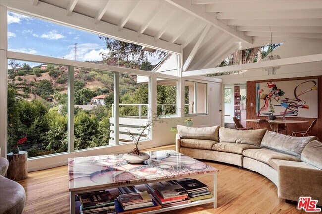 Building Photo - 2764 Outpost Dr