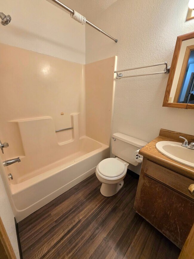 Building Photo - 2576 Sabre Ct
