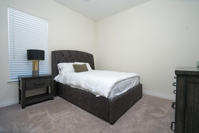 Building Photo - 32111 Dunham Creek Ln