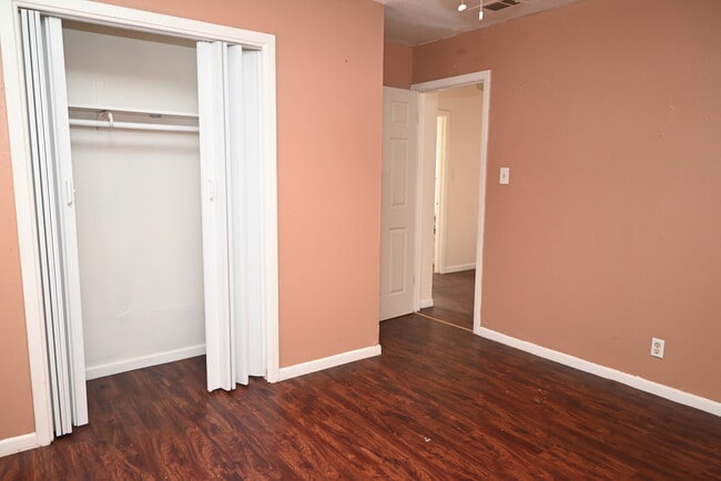 Building Photo - 1421 Harrison St