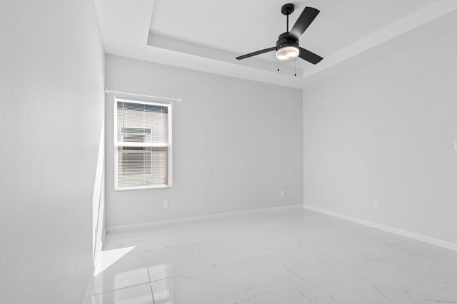 Building Photo - 2BD/2BTH  LUXURY CONDOMINIUM AT THE COVES IN WESLACO