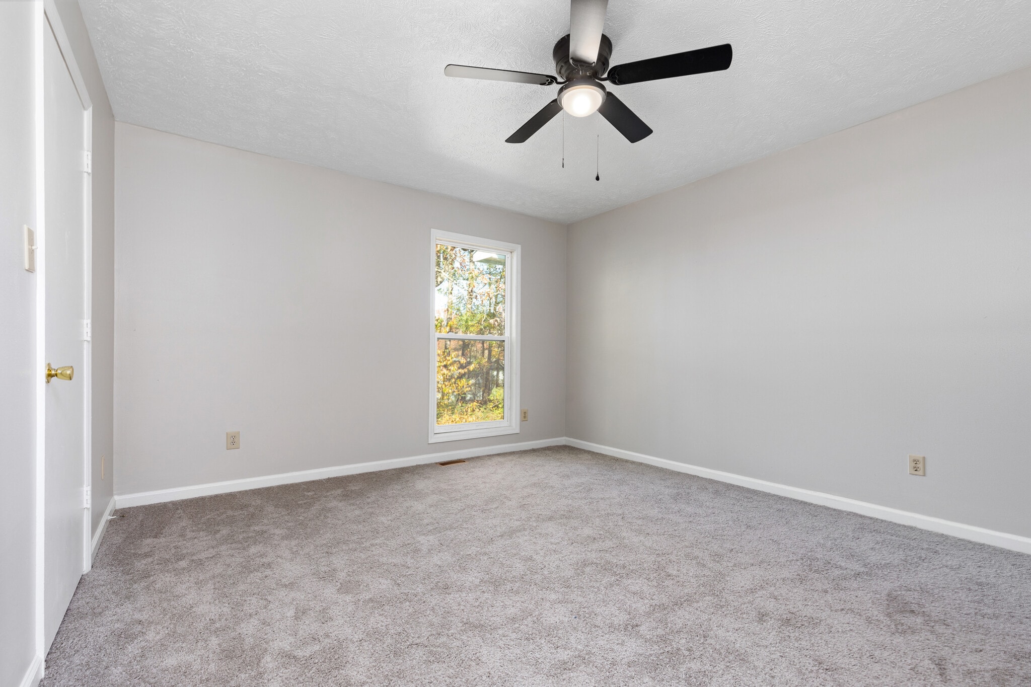 Building Photo - 5902 Aftonshire Dr