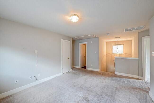 Building Photo - 7603 Chalk Hill