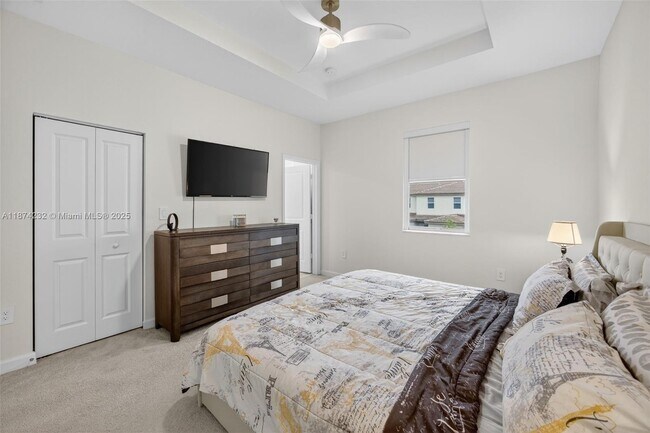 Building Photo - 26437 SW 149th Ave