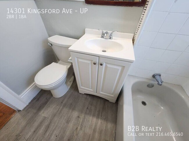 Building Photo - 14301 Kingsford Ave