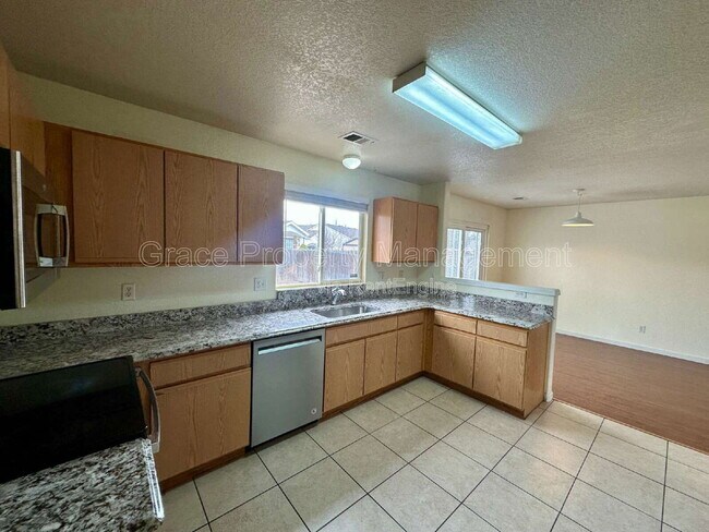 Building Photo - 5049 Joplin Ct