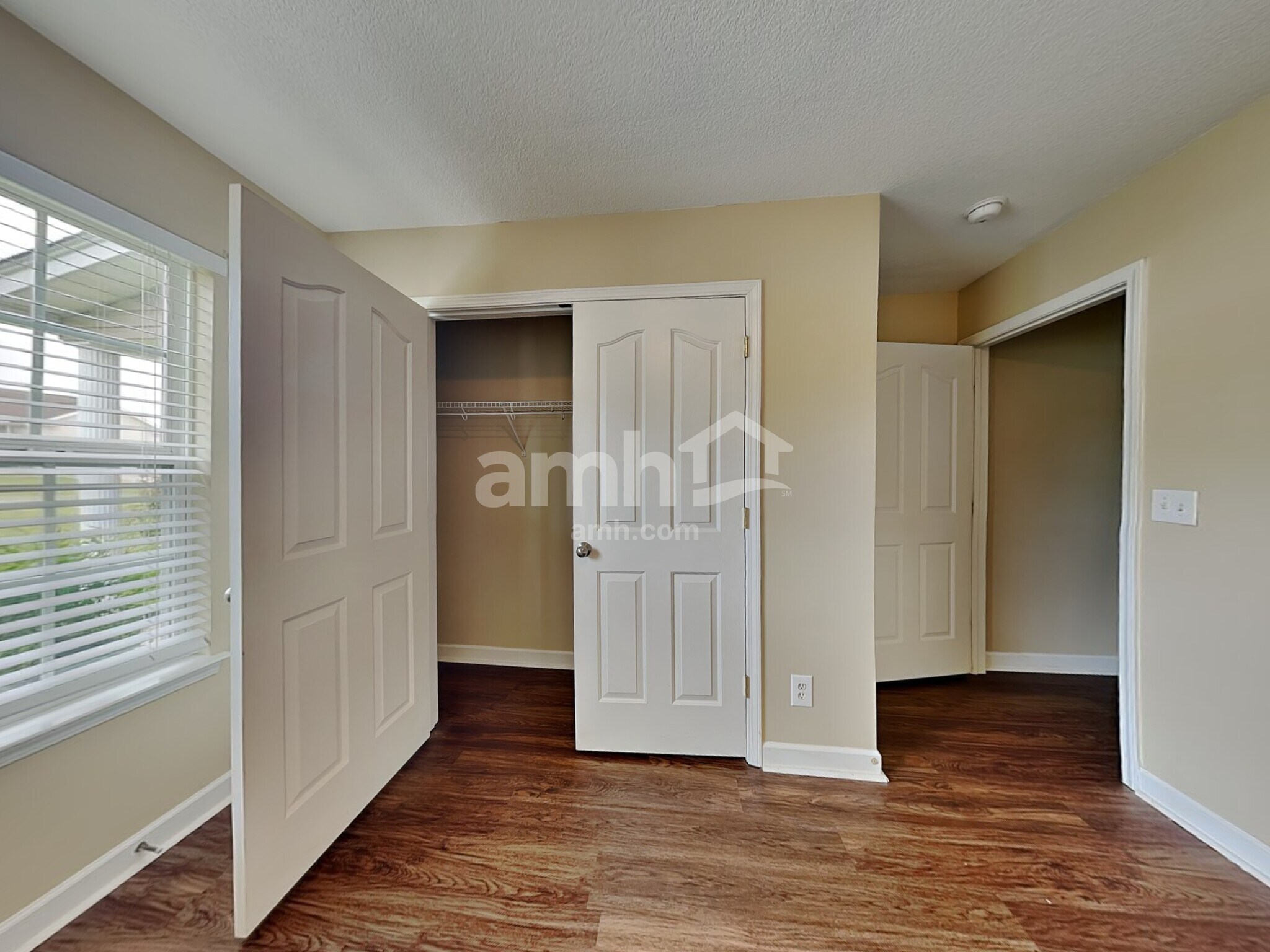 Building Photo - 2 Gratiot Ln