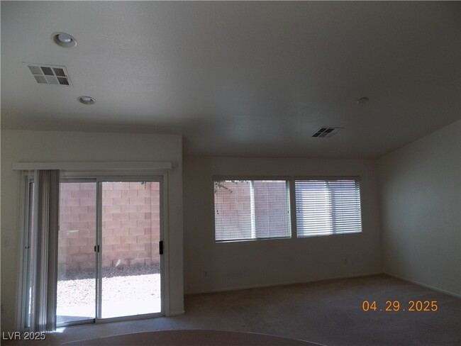 Building Photo - 6375 Salmon Mountain Ave