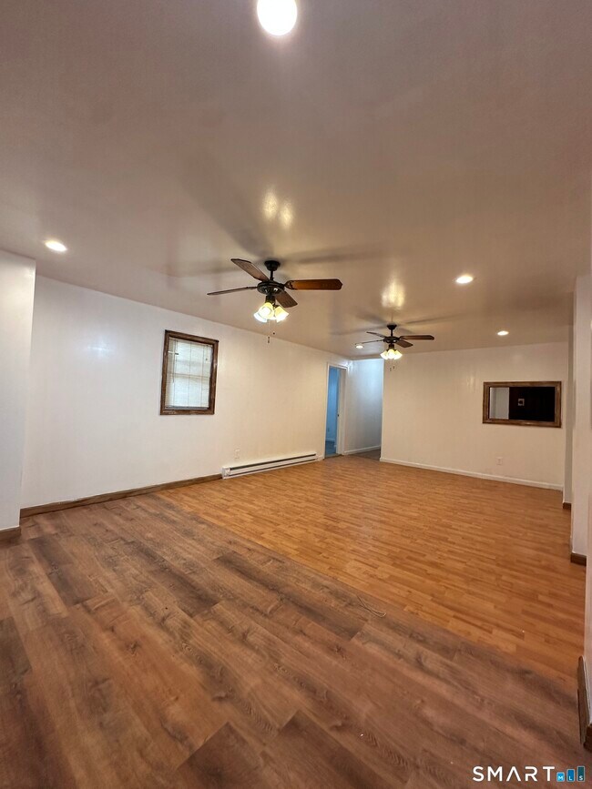 Building Photo - 48 Hunters Ave