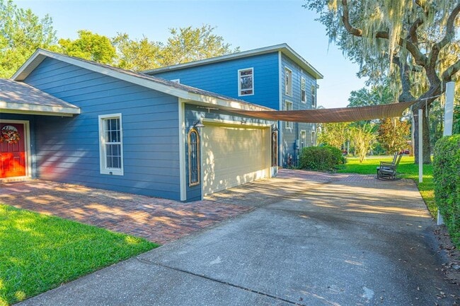 Building Photo - 126 E Palmetto Ave