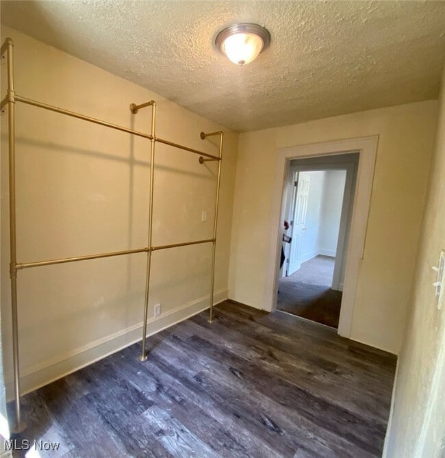Building Photo - 2124 17th St SW