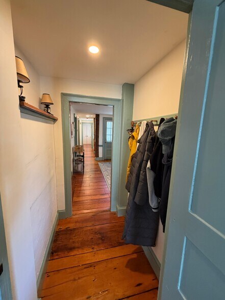 Building Photo - 23 Mugford St