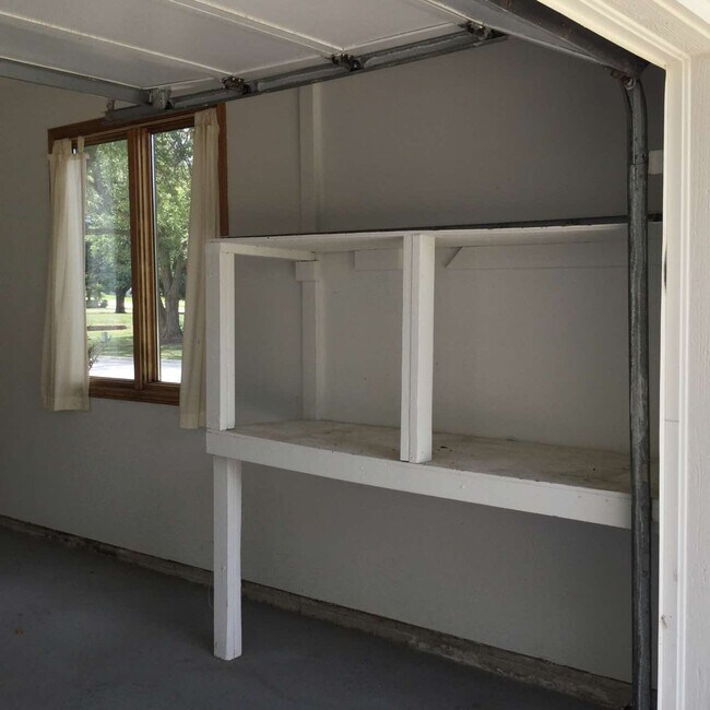 Building Photo - 7221 Hyperion Point Dr