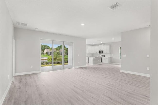 Building Photo - 573 Joy Haven Dr