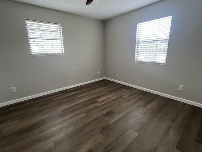 Building Photo - Charming Updated 3 Bedroom, 2 Bath Brick H...