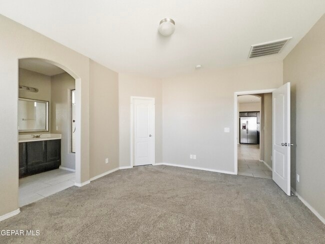 Building Photo - 1040 Earthstar Pl