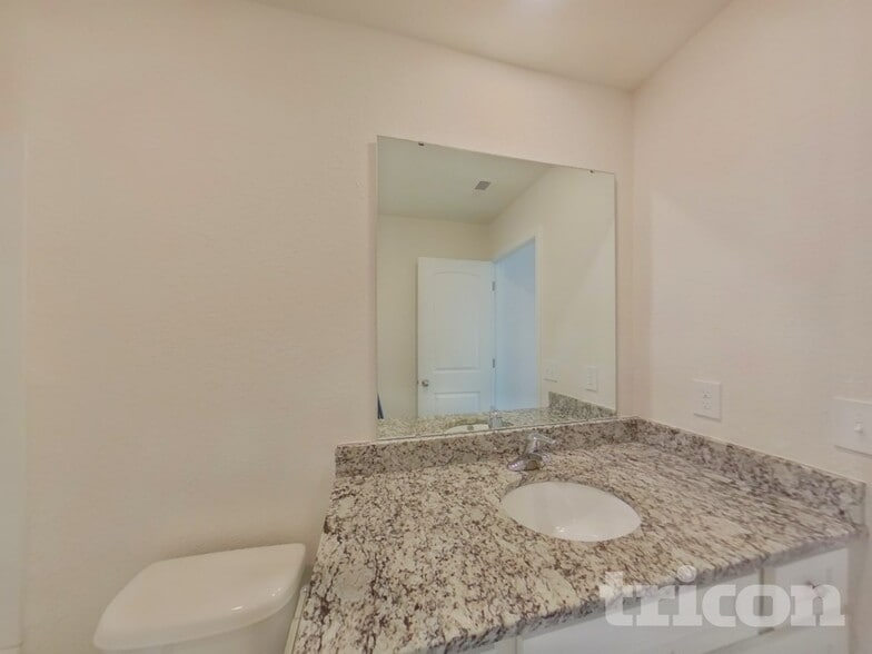 Building Photo - 6015 Mason Tucker Dr