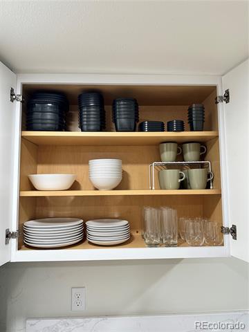 Building Photo - 6526 S Elizabeth Way