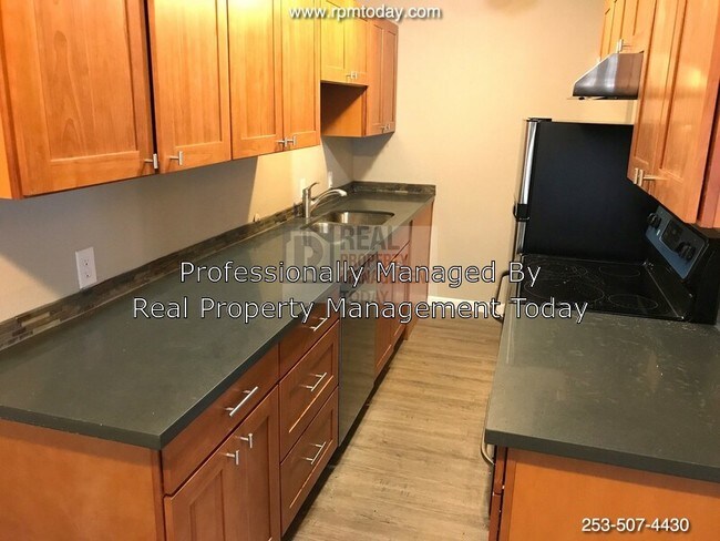 Building Photo - 1111 SW 148th St