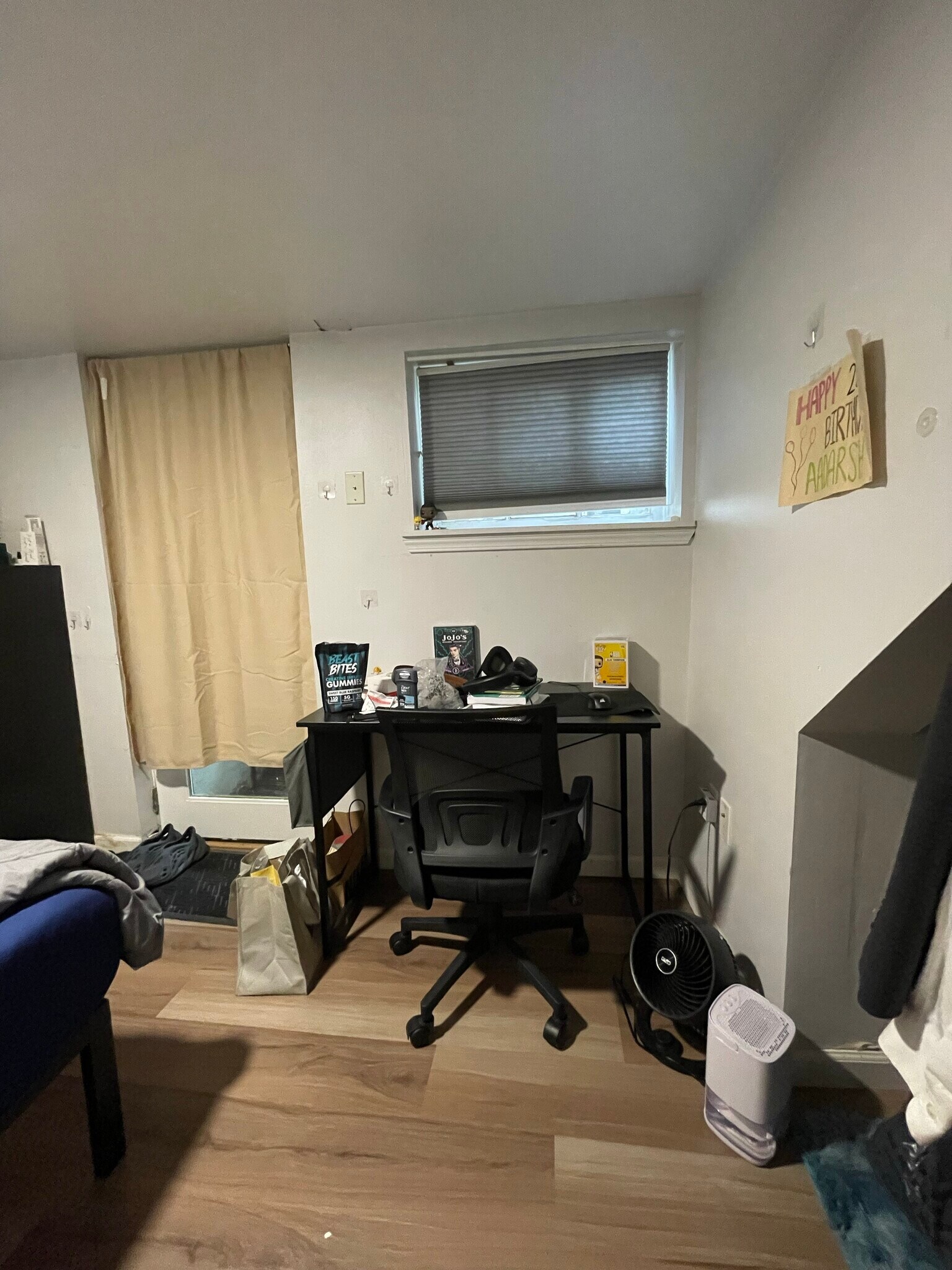 Building Photo - 704 NE 53rd St