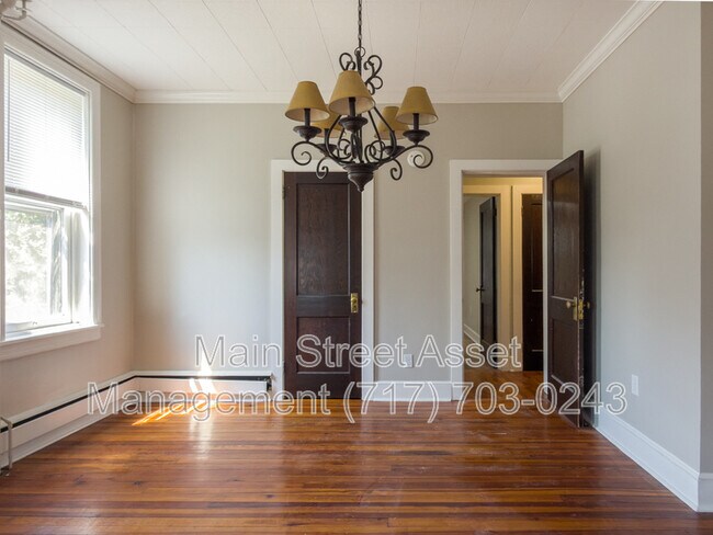 Building Photo - 139 S 29th St