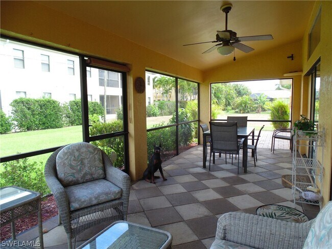 Building Photo - 4835 SW 18th Ave