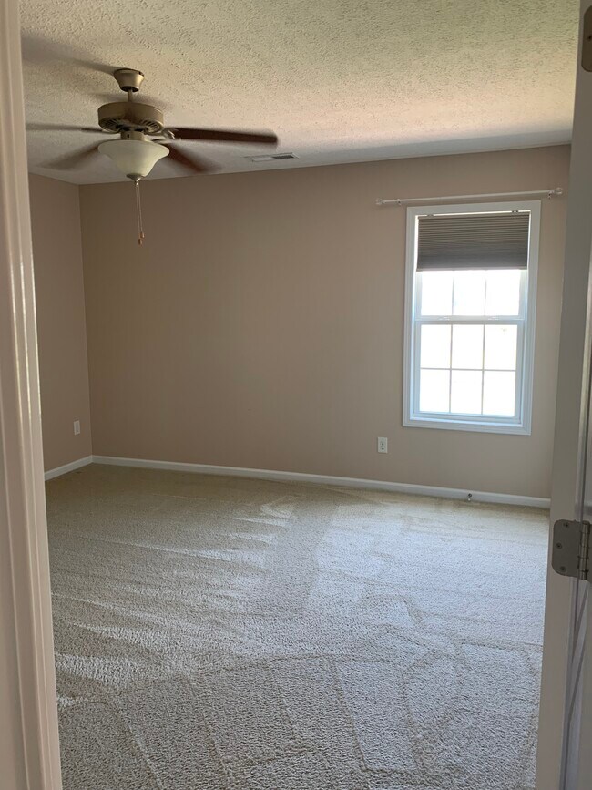 Building Photo - 309 S Brandon Way