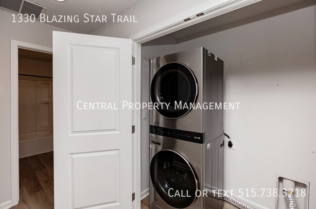 Building Photo - 1330 Blazing Star Dr