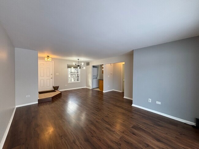 Building Photo - 367 Sandhurst Cir