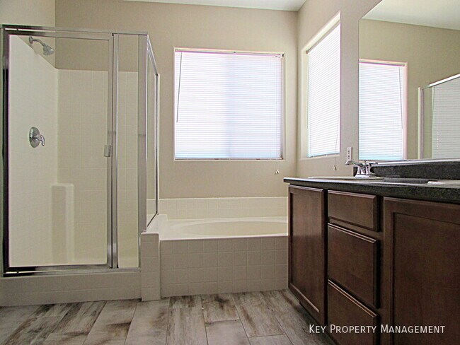 Building Photo - 8552 Amber Star St