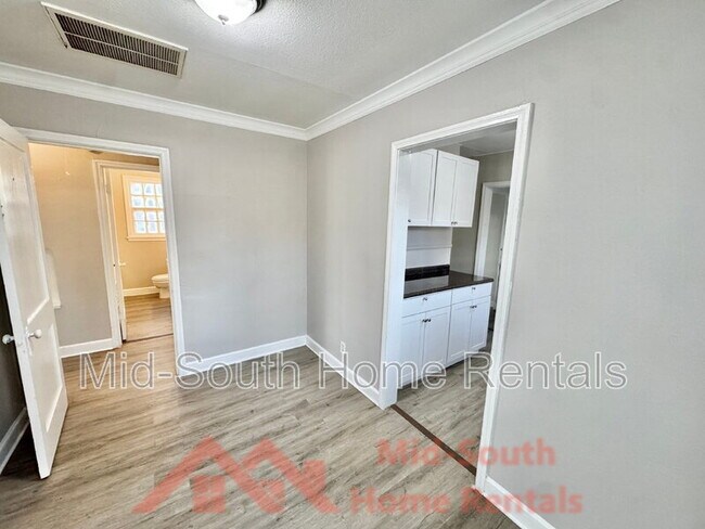 Building Photo - 3472 Hadley Rd
