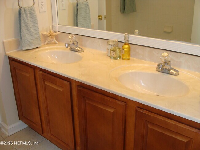 Building Photo - 3159 Trout Creek Ct