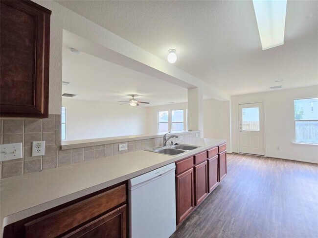 Building Photo - 22911 Twisting Maple Ct