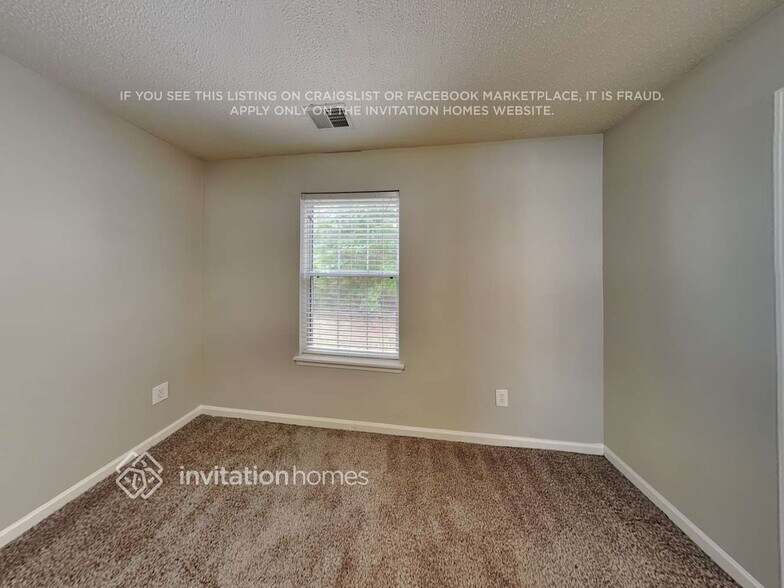 Building Photo - 5449 Sweetsprings Dr SW