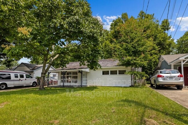 Building Photo - 4014 Chelsea Dr