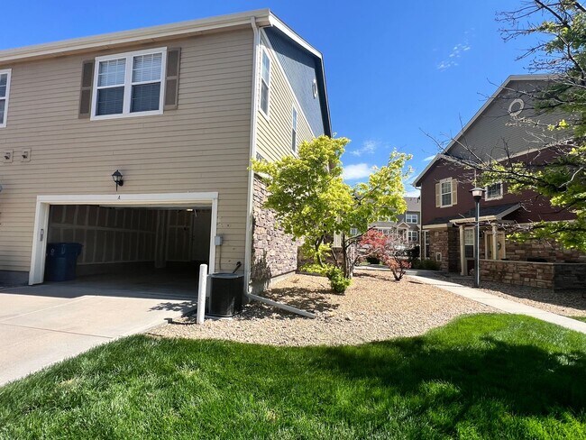 Building Photo - 12773 Leyden St