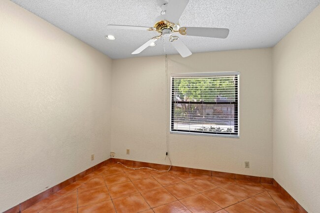 Building Photo - 9264 Ketay Cir