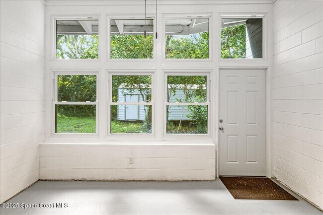 Building Photo - 2302 Ruffner Rd